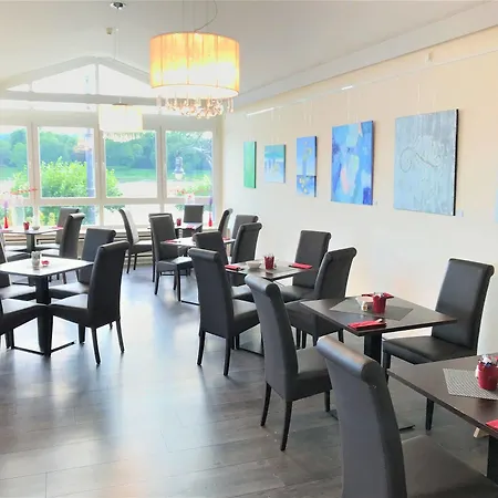 Hotel Baynunah Drachenfels 3*